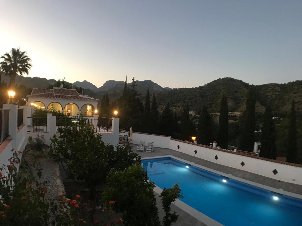 Villa Rafaela Фригиляна Екстериор снимка