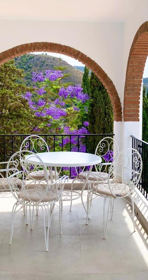 Villa Rafaela Фригиляна Екстериор снимка